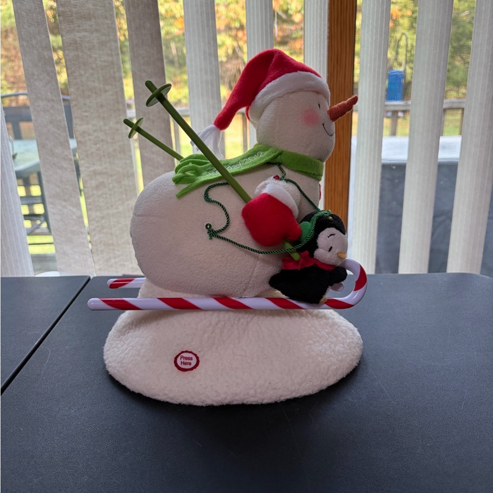 2012 Hallmark Jingle Pals Snowman & Penguin Duo Skiing Animated Plush